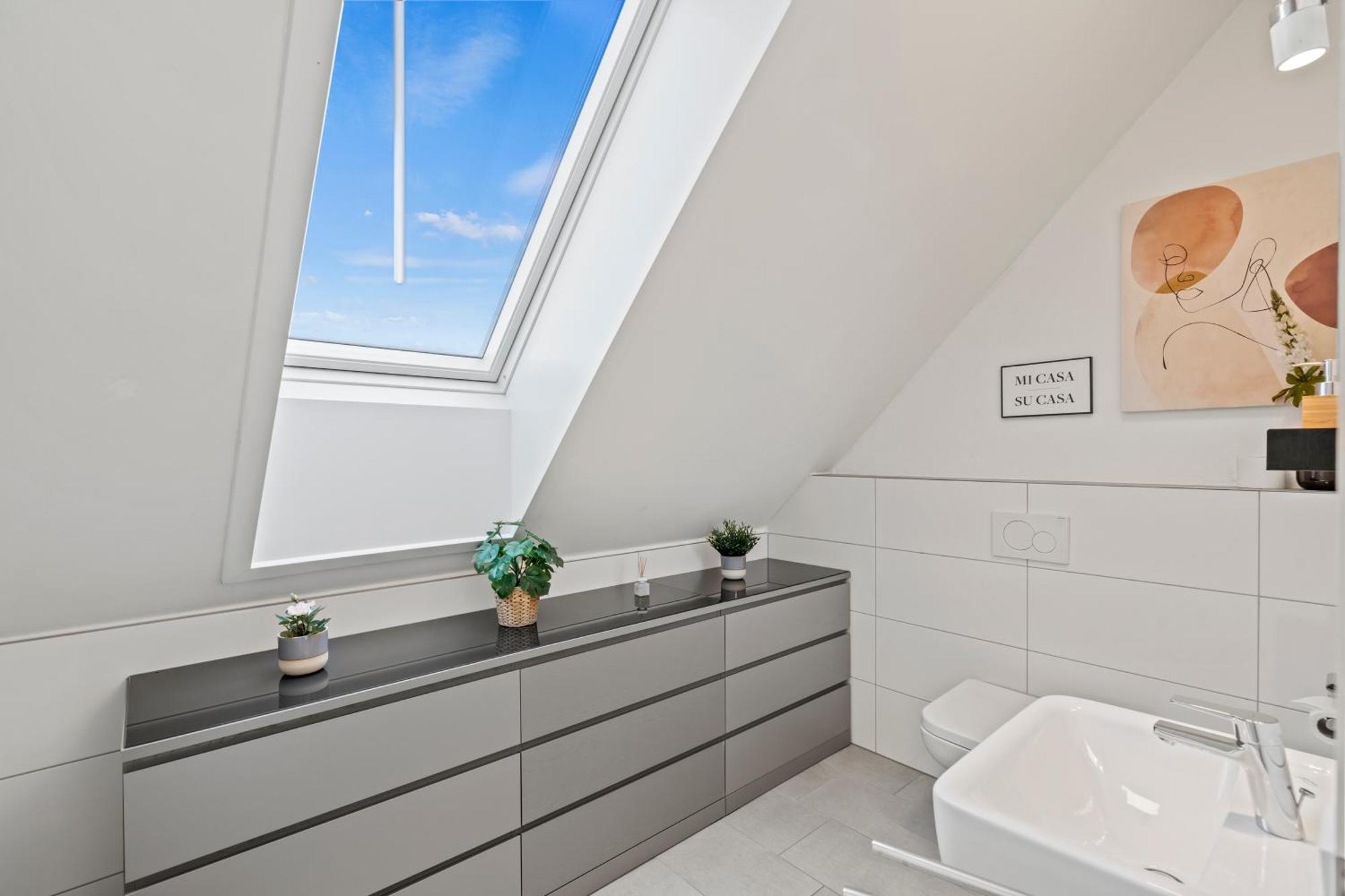 Seeview Maisonette In Direkter Seenaehe Friedrichshafen Exterior photo